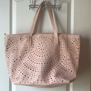 NEW bath and body work tote bag.